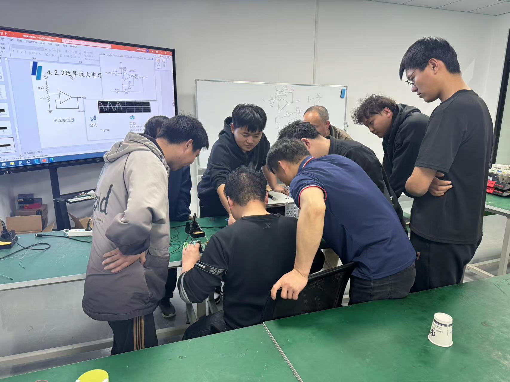 學(xué)新能源汽車維修對未來工作發(fā)展有哪些優(yōu)勢